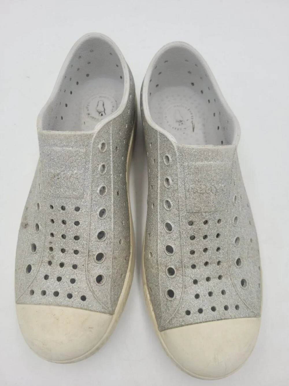 Native Girls Slip On Shoe Glitter SIze J3 Play Condition